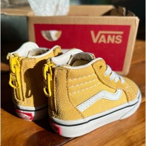 Baby Vans size 2